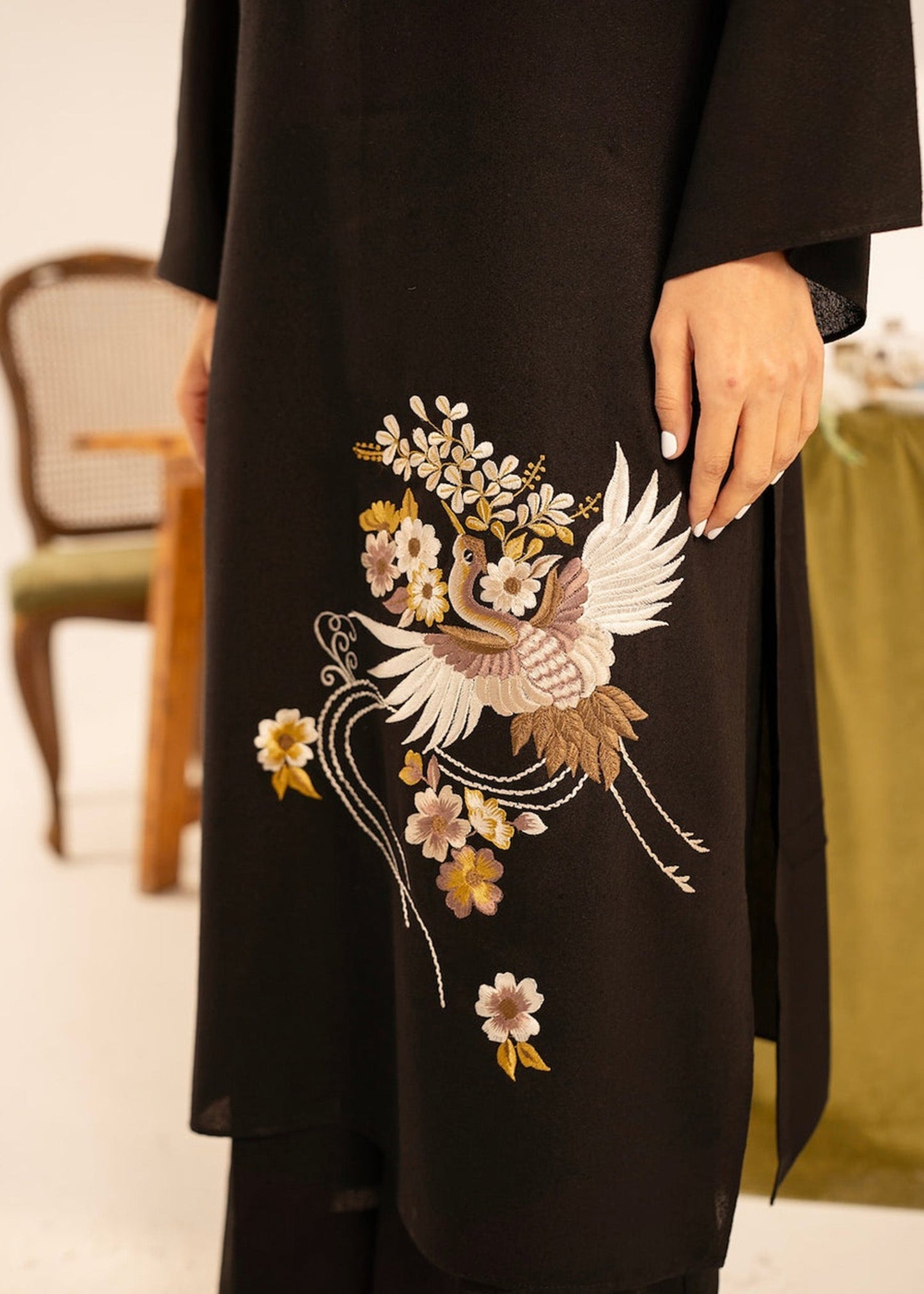 Mor Embroidered 2-Pieces