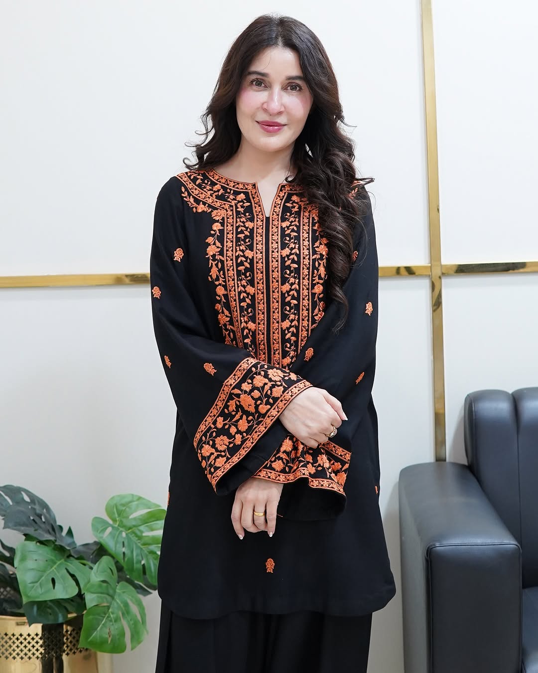 Zouq Embroided