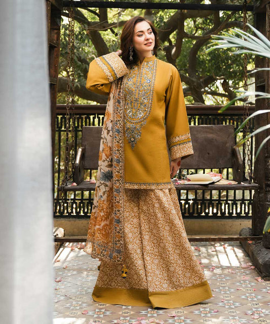 Aura 3pcs Embroidered