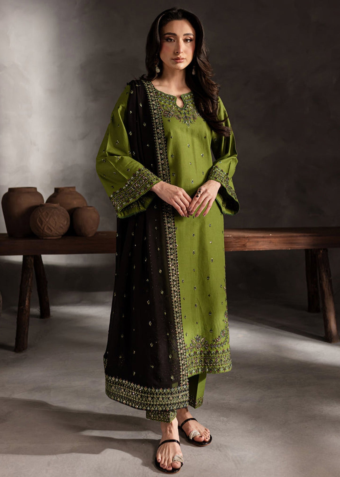 Ezzah 3pcs - Lawn Embroidered
