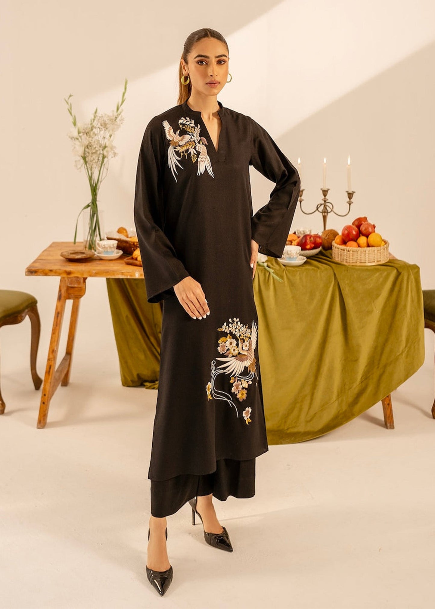 Mor Embroidered 2-Pieces