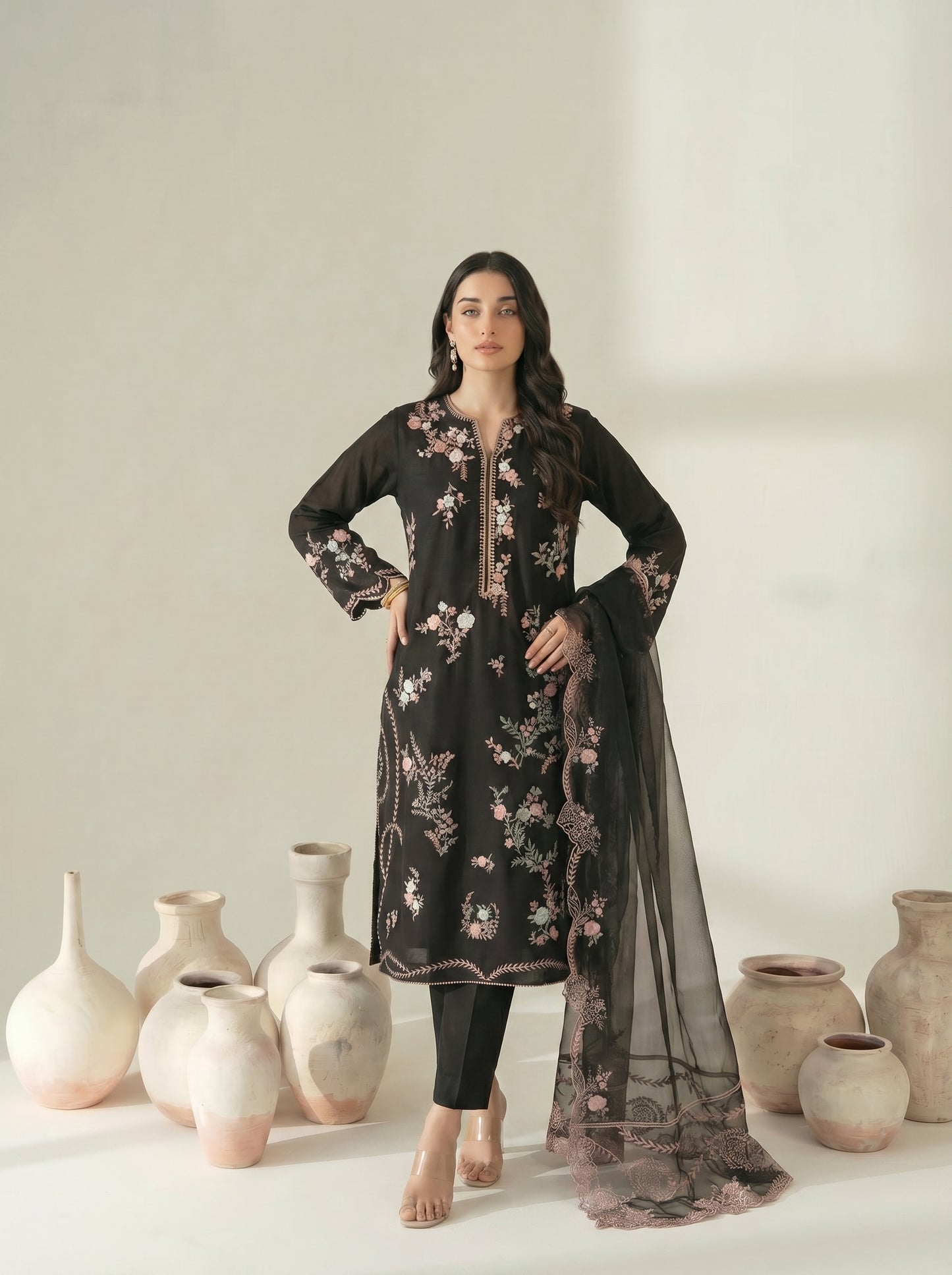 Haniya Embroiderd 3pc - Lawn