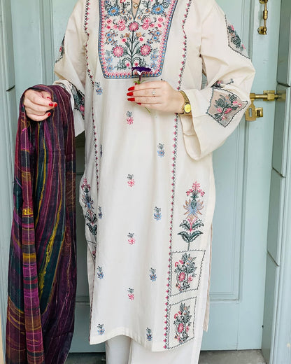 Naz Embroidered 2pcs
