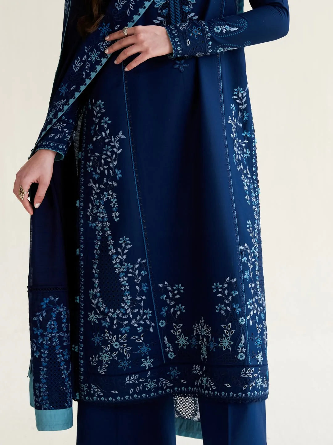Pakeeza Embroidered - 3pc