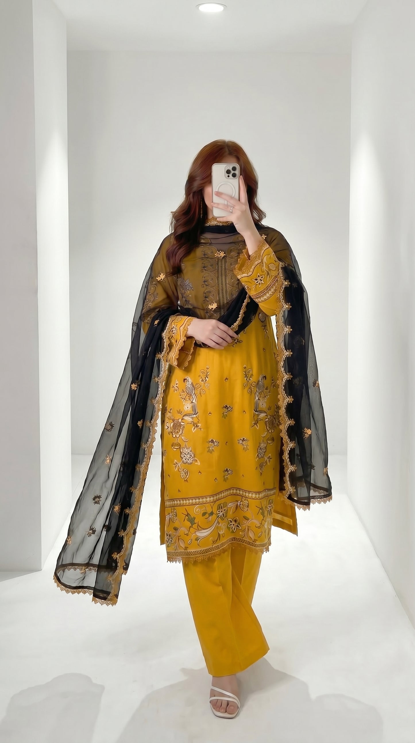 Gul naaz Embroidered - 3pc
