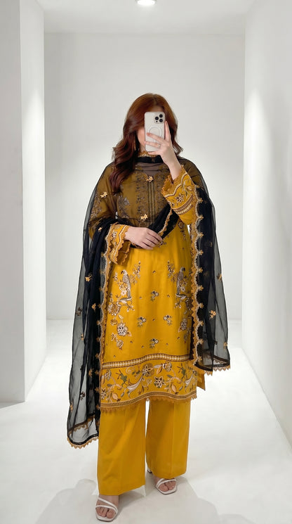Gul naaz Embroidered - 3pc