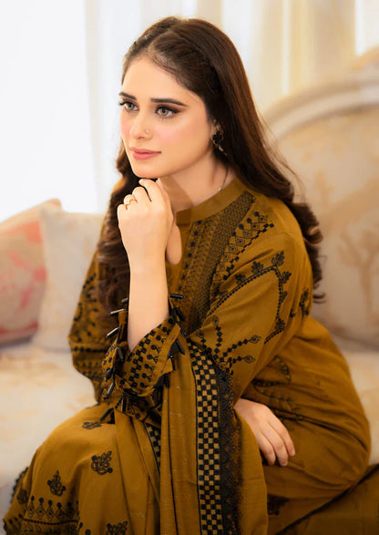 Ghazal Embroidered 3pc