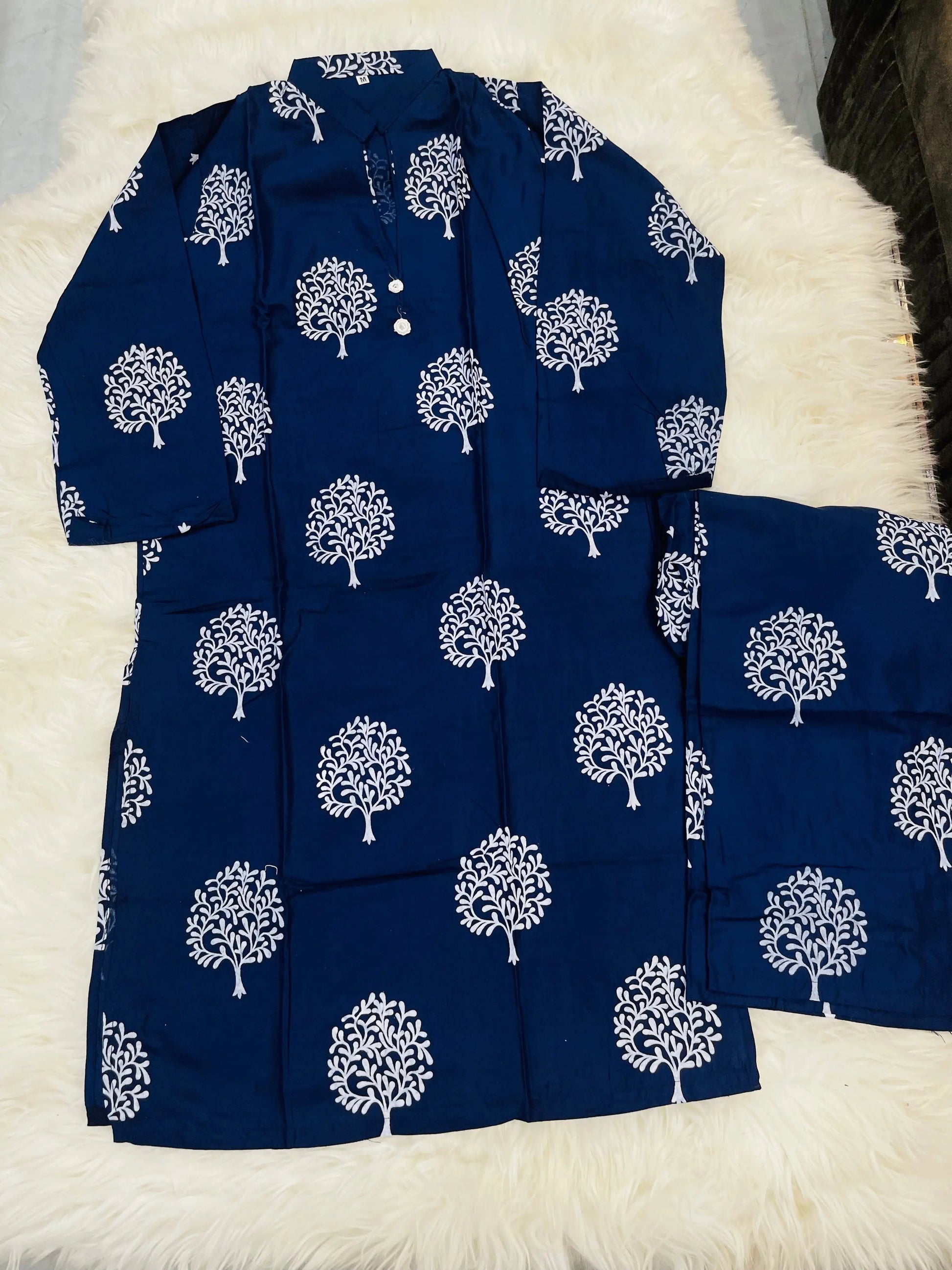 Tree 2pc Ca_closet