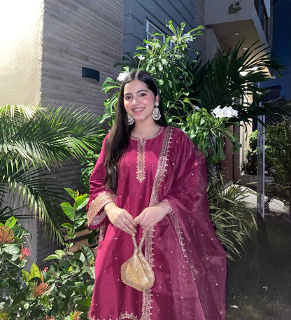 Sofia Embroidered 3pcs
