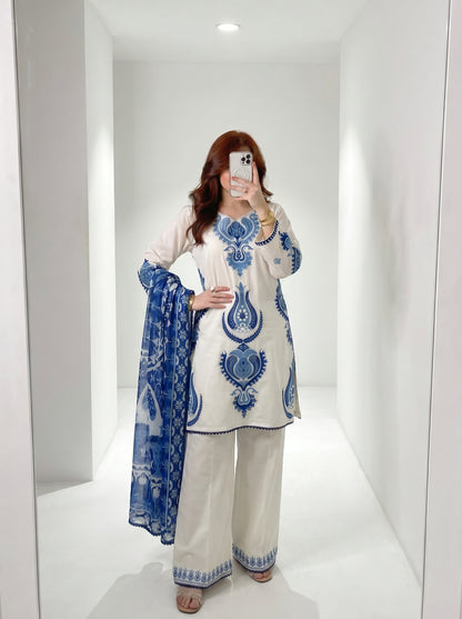 Yumna Embroidered - 3pc