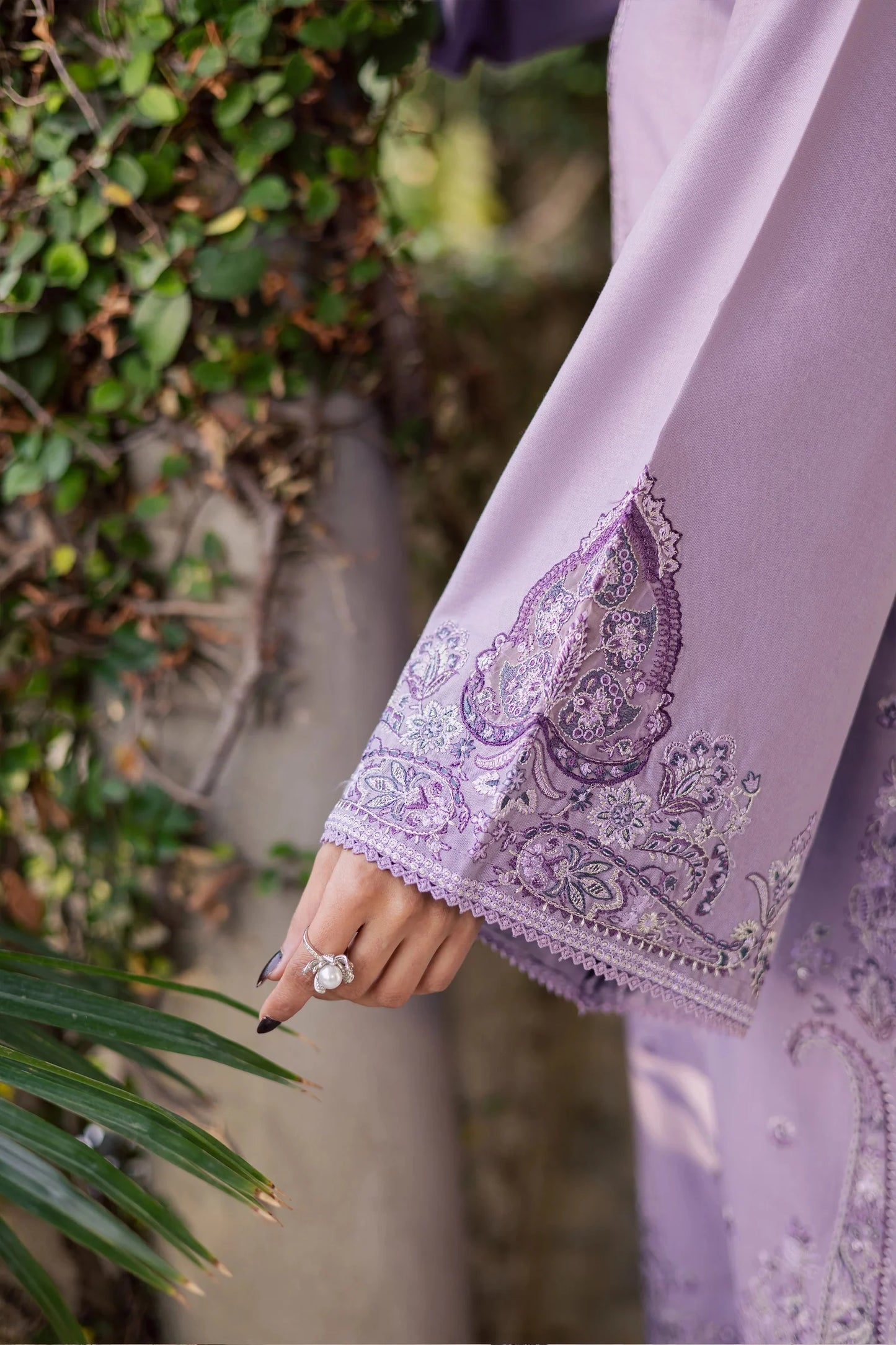 Afifa Embroidered - 3pc